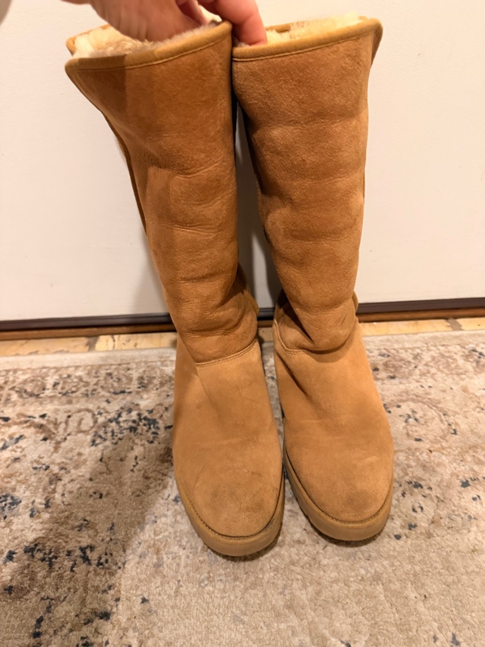 Ugg Kara Classic Boots Wedge Heel Size 9, Chestnut Shearling Lined Fold, View 3